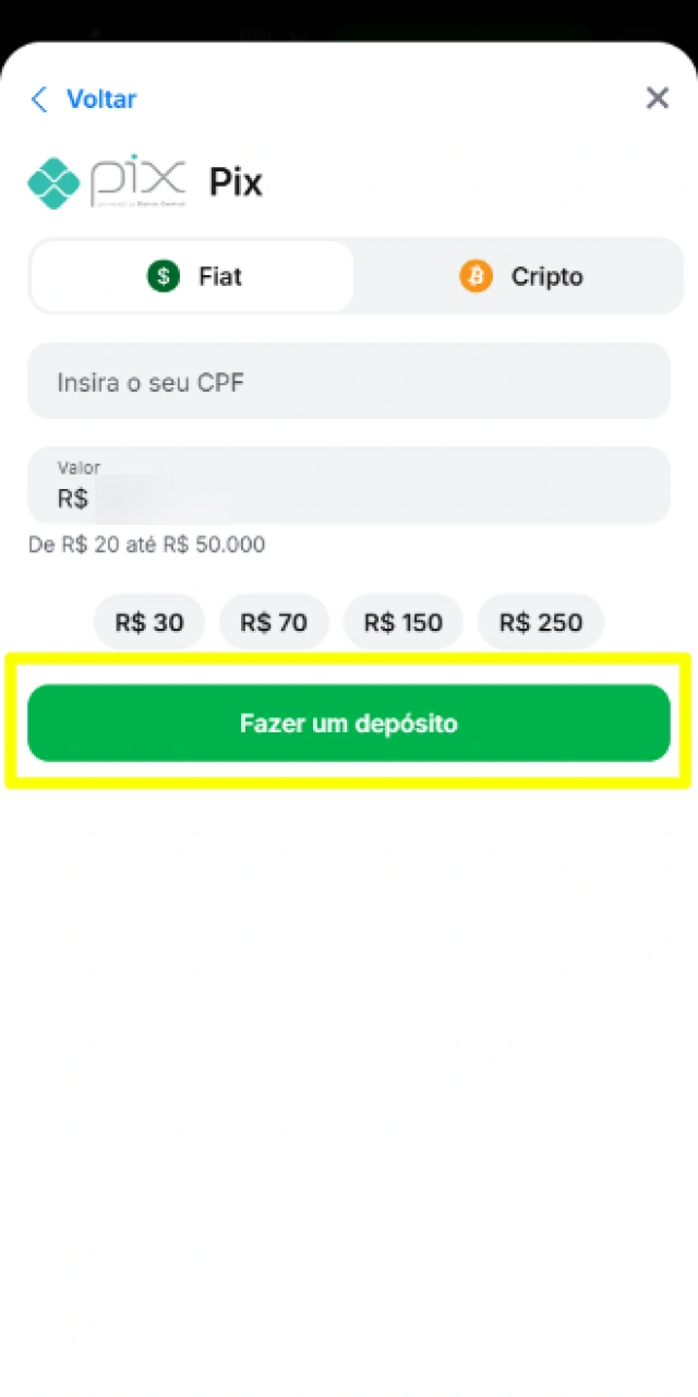 Escaneamento do QR Code ou uso da chave Pix no aplicativo bancário para concluir a transação instantânea.